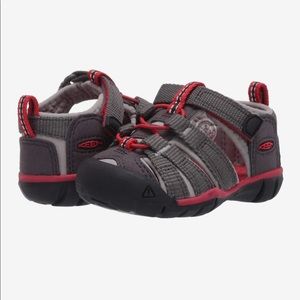 KEEN Seacamp CNX Toddler Sandal Size 7 (Gray/Red)